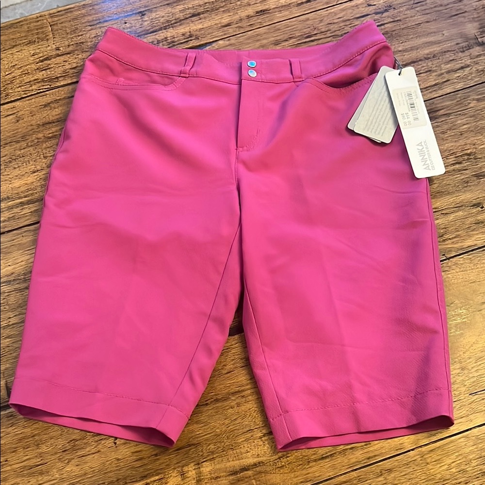 Annika by C/B Cranberry Dry Aztec Long Golf Shorts.  Size 4.